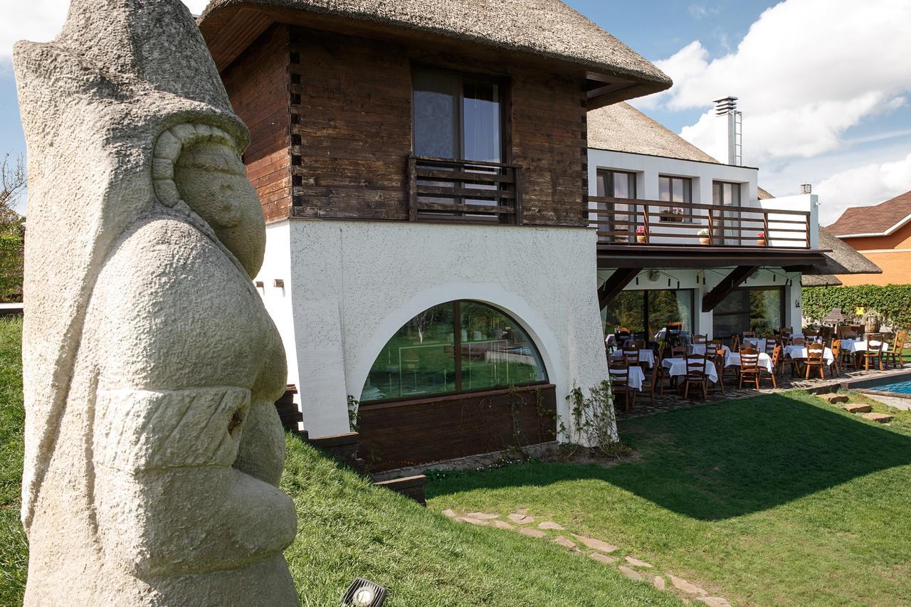 Gosteria Hata PODOPRYGORA Obukhivka Esterno foto