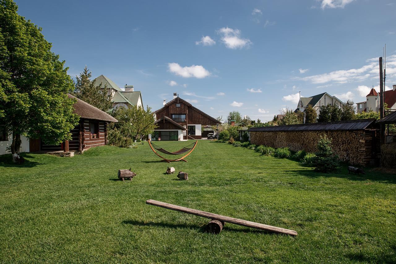 Gosteria Hata PODOPRYGORA Obukhivka Esterno foto