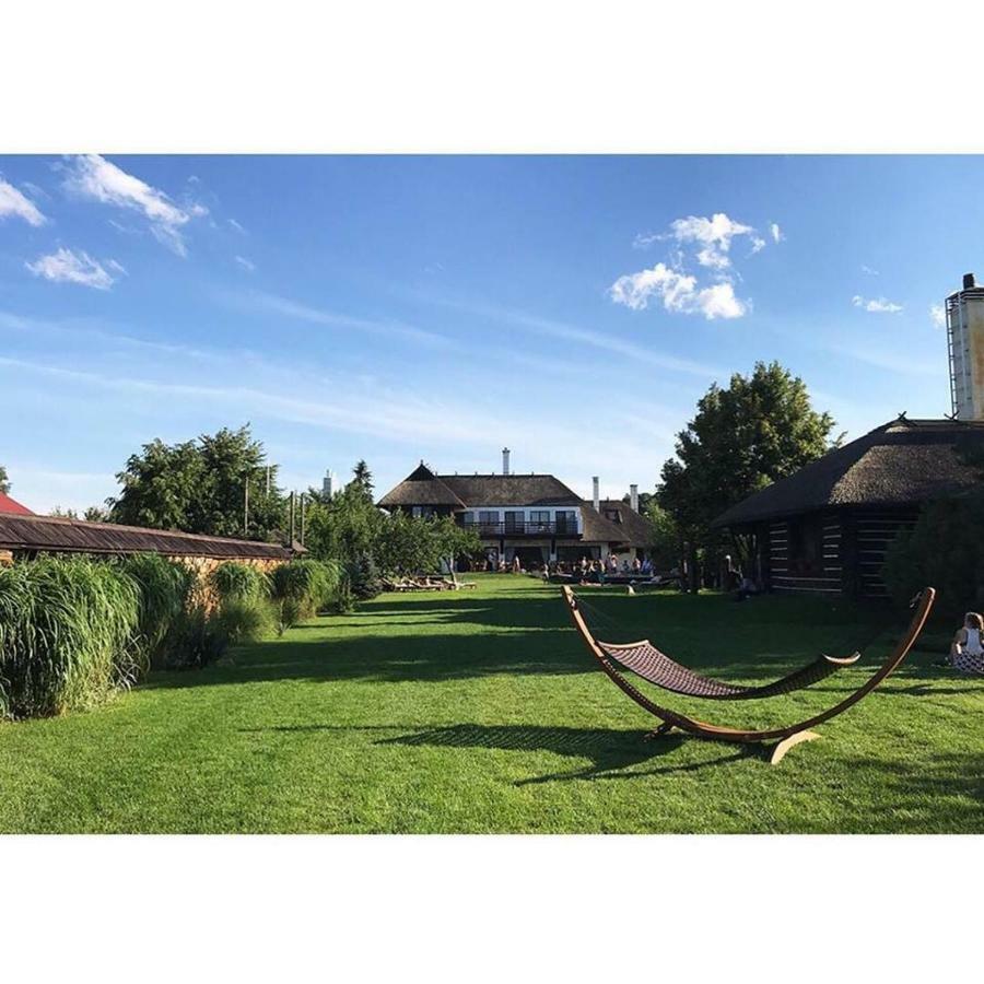 Gosteria Hata PODOPRYGORA Obukhivka Esterno foto